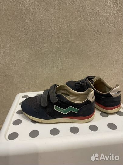 Кроссовки детские