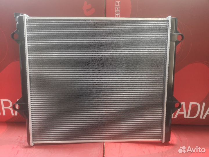 Радиатор двс Toyota Hilux Surf grn215w 1GR-FE