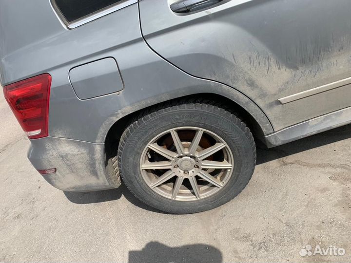 Nokian Tyres Hakkapeliitta 8 235/60 R17