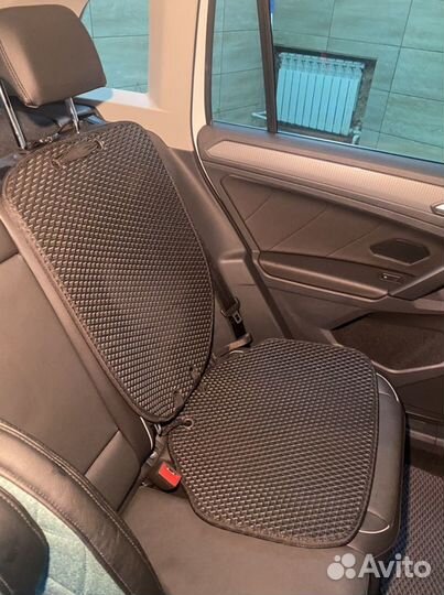 Защитная накидка под детское автокресло