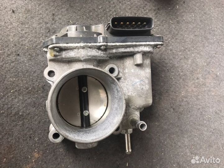 Дросельная заслонка Toyota