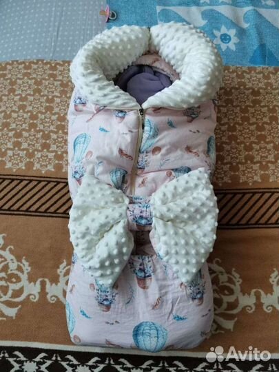 Комплект на выписку зимний для девочки