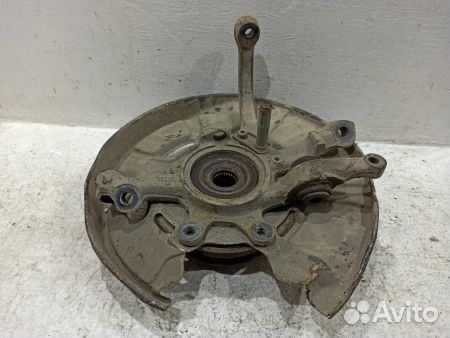 Кулак задний левый A1403504341