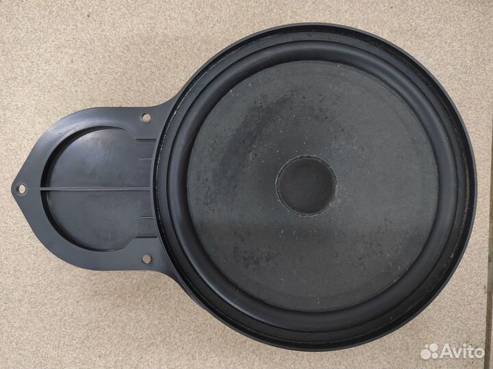 Динамик передний Volkswagen Passat B7 B6
