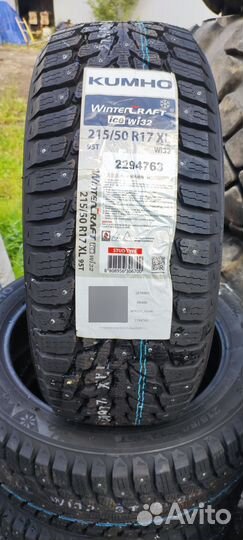 Kumho WinterCraft Ice Wi32 215/50 R17 95T