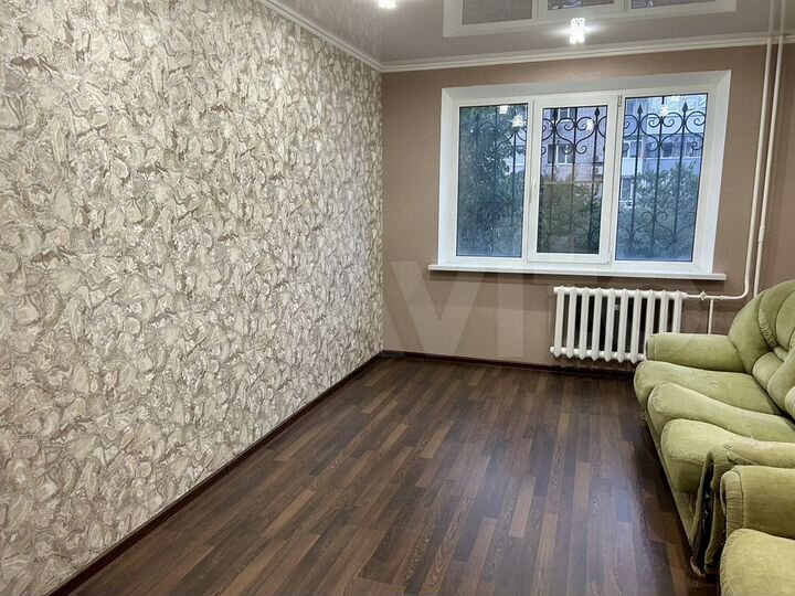 2-к. квартира, 52 м², 2/10 эт.