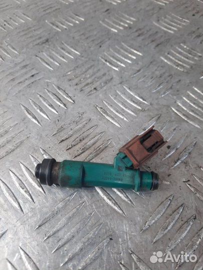 Форсунка Toyota Previa минивэн 2.4 2AZ 2004