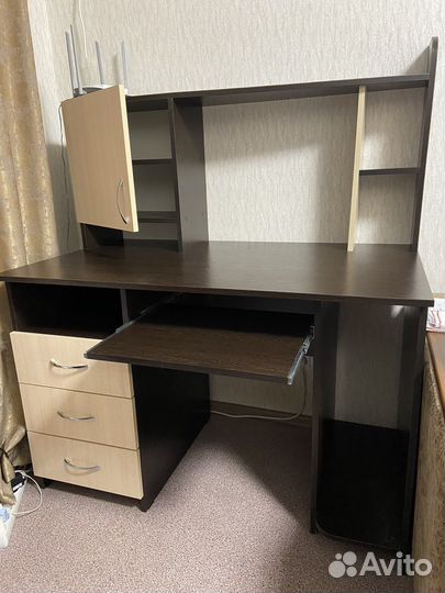 Компьютерный стол