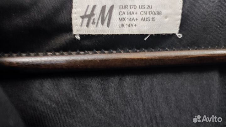 Новая меховая куртка HM