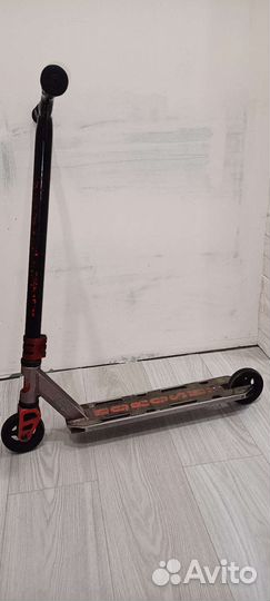 Самокат трюковой