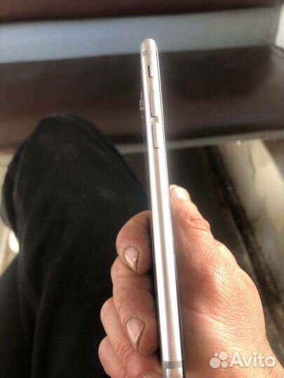 iPhone 6S, 32 ГБ