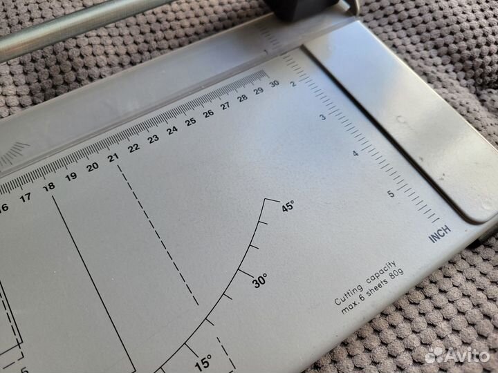 Роликовый резак для бумаги