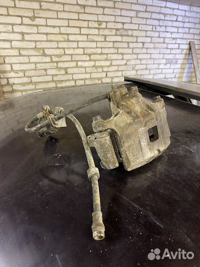 Суппорт в сборе lancer/galant