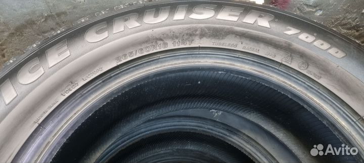 Bridgestone Ice Cruiser 7000 265/60 R18 104T