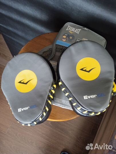 Боксерские лапы Everlast Vinyl Mantis