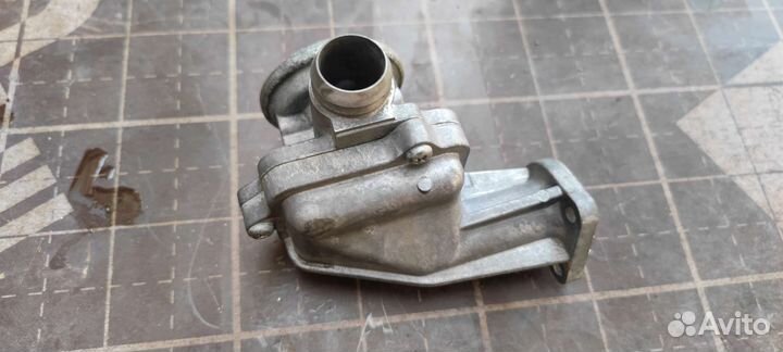 Клапан EGR m 272 левый и правый