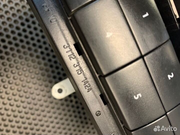 Блок управления магнитолой Bentley Continental