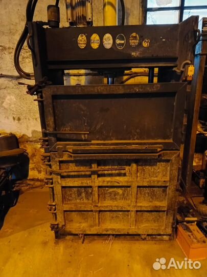 Пресс для макулатуры