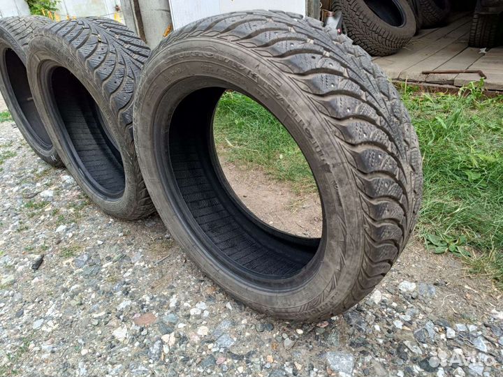 Goodyear UltraGrip Extreme 195/65 R16 87T