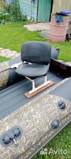 Сиденья для лодки поворотное