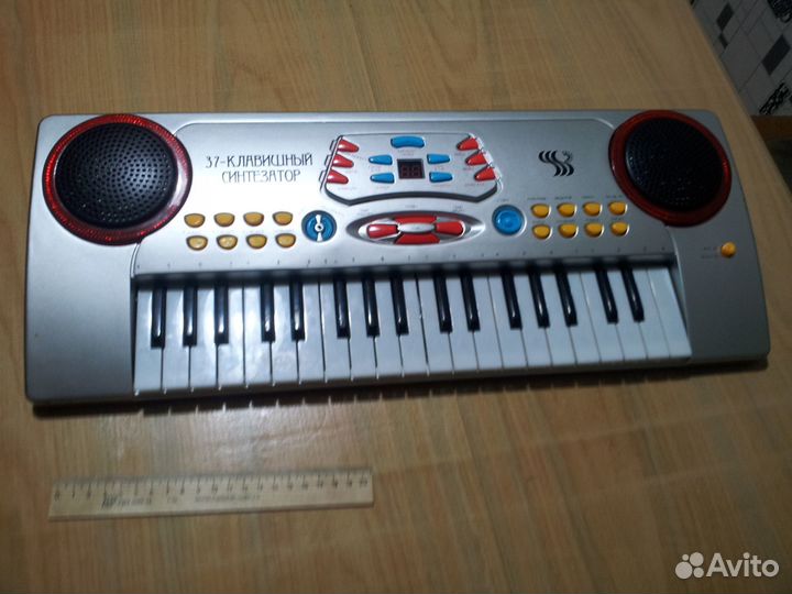 Детский синтезатор