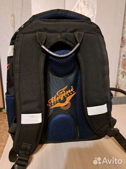 Рюкзак школьный