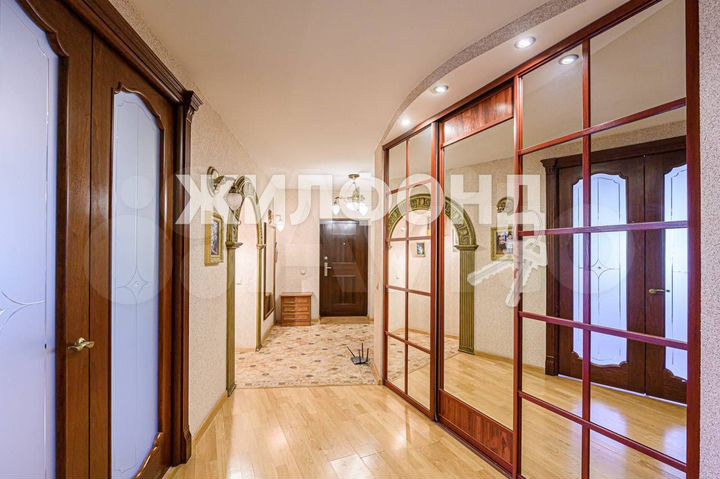 3-к. квартира, 99,8 м², 2/13 эт.