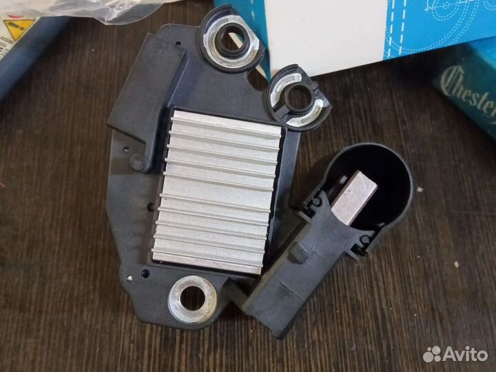 Продам регулятор напряжения на опель