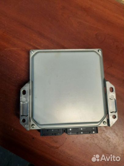 Комплект эбу двигателем Mitsubishi L200