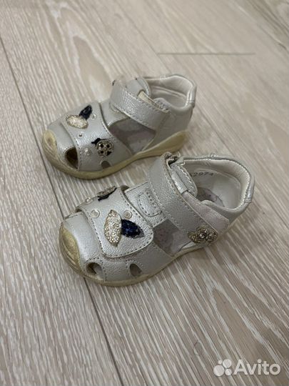 Сандали для девочки