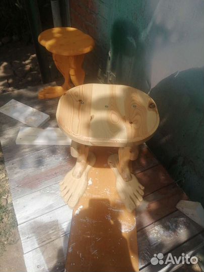 Табуретки деревянные