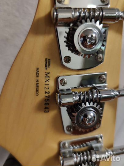 Бас гитара fender