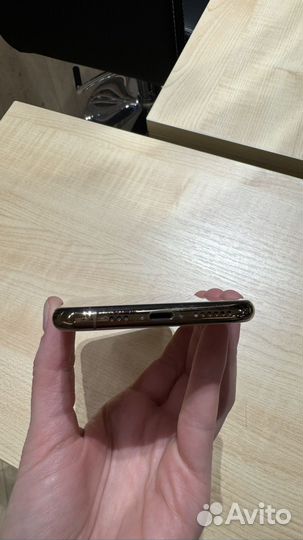 iPhone Xs, 64 ГБ