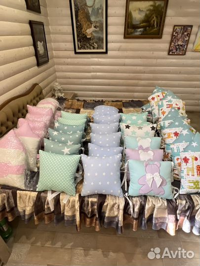 Бортики подушки в детскую кроватку