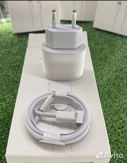 Зарядка на iPhone