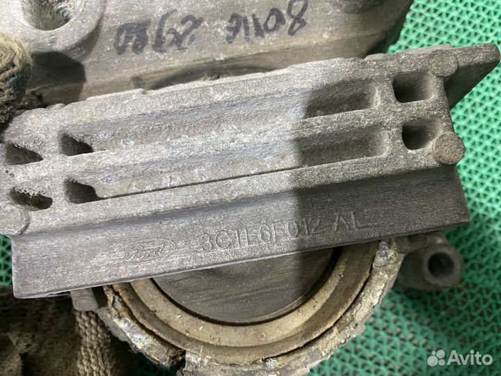 Подушка двигателя правая Ford Transit 2.2 2006