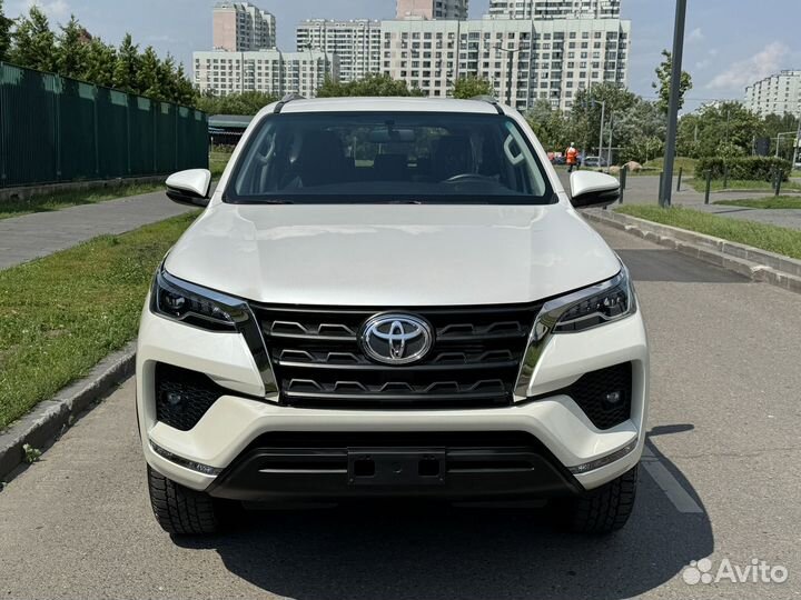 Toyota Fortuner 2.8 AT, 2023, 1 км