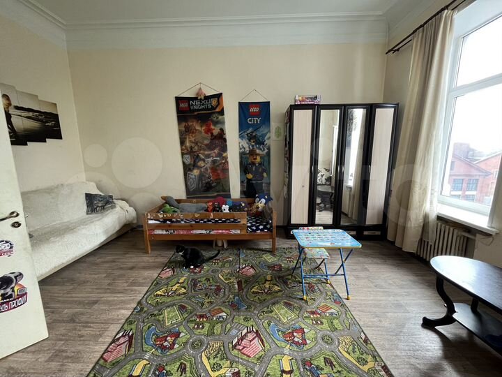 Комната 33,6 м² в 5-к., 3/4 эт.