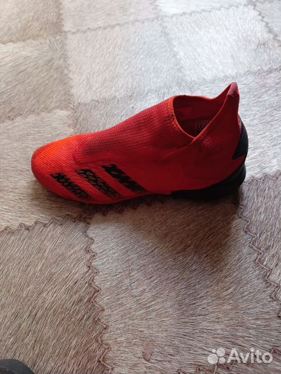 Продам шиповки adidas predator