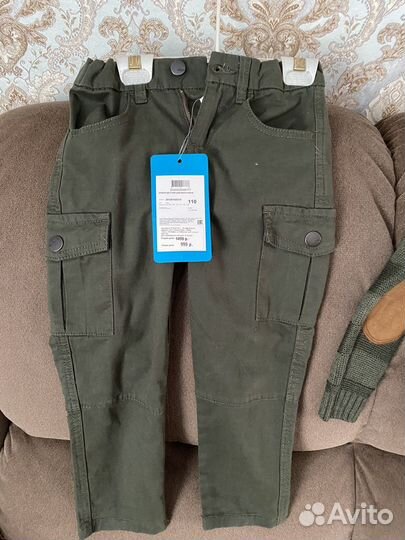 Комплект новый свитер (104)и брюки (110) Acoola