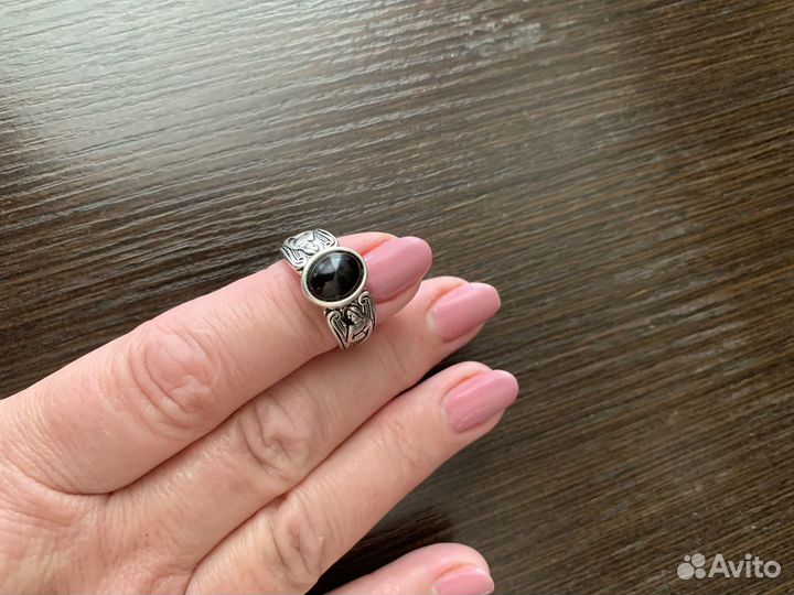 Серебряное кольцо женское