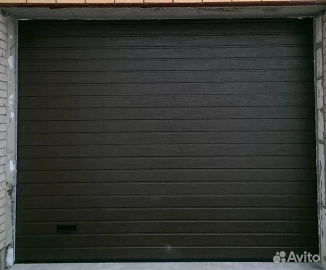 Секционные ворота