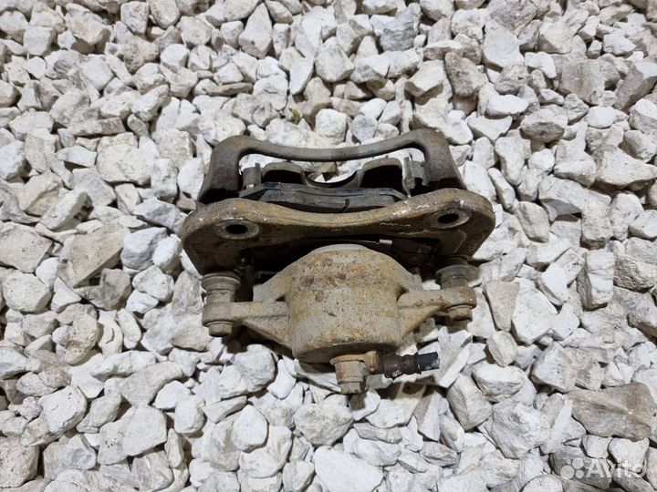 Суппорт передний Спортейдж 2