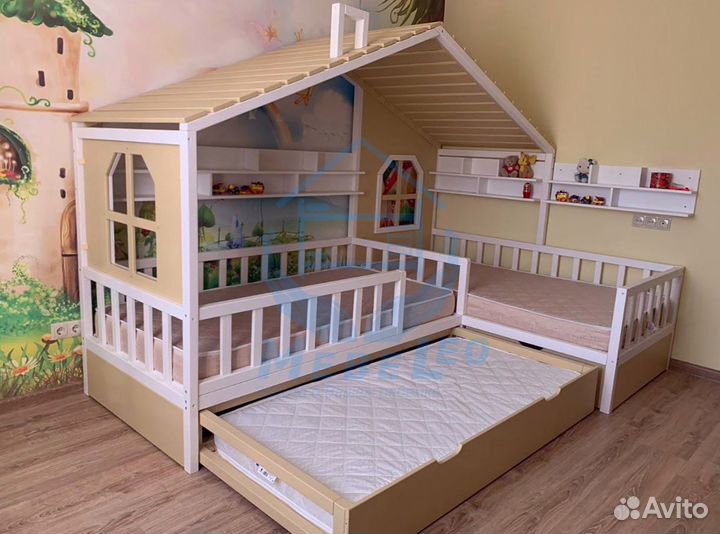 Двухъярусная кровать