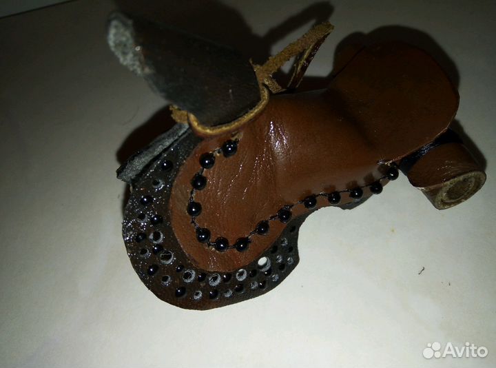 Сувениры из кожи