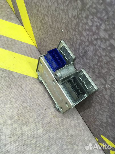 Блок управления подушек безопасности Опель Астра Н