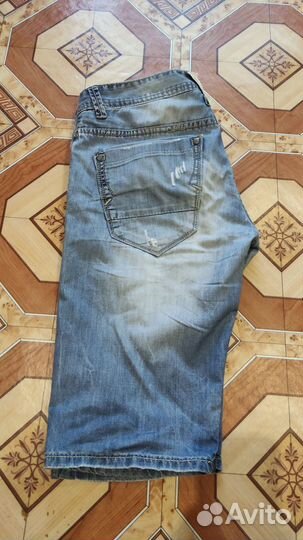 Джинсовые шорты