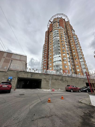 Машиноместо, 16 м²