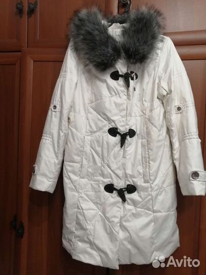 Белый Пуховик женский 50-52