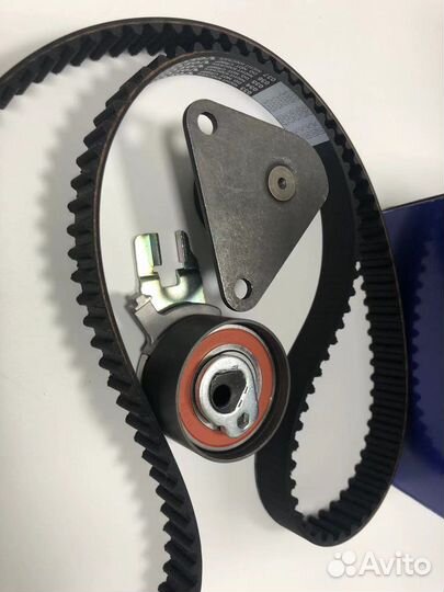 Комплект ремня грм 30731727 volvo